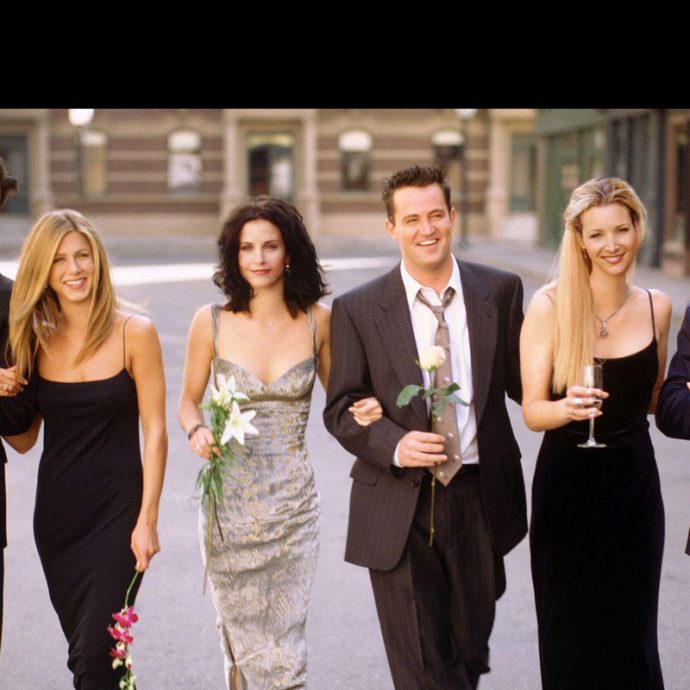 friends cast warner bros rachel ross geller monica joey tribbiani chandler bing phoebe central perk gunther janice